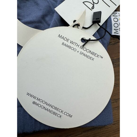 Moon + Beck Bamboo Sustainable Bundle The Newborn Gown Blue Tee NWT - Picture 5 of 9